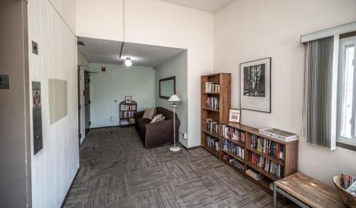 8045 Xerxes Ave S Minneapolis-large-007-008-Library-1500x876-72dpi.jpg