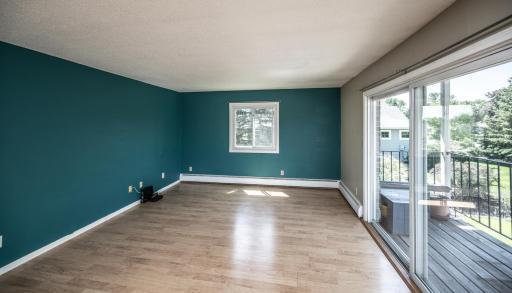 8045 Xerxes Ave S Minneapolis-large-022-011-Living Room-1500x860-72dpi.jpg