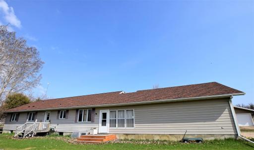201 19th Avenue NE, Roseau, MN 56751