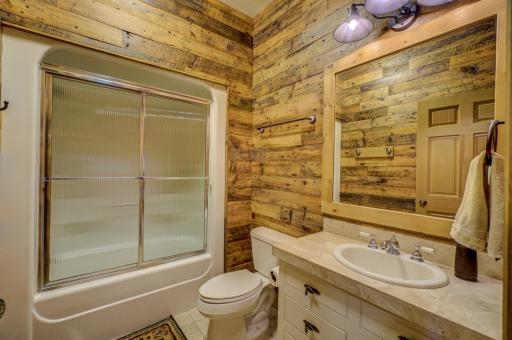 8622N Northwoods Trail, Hayward, WI 54843