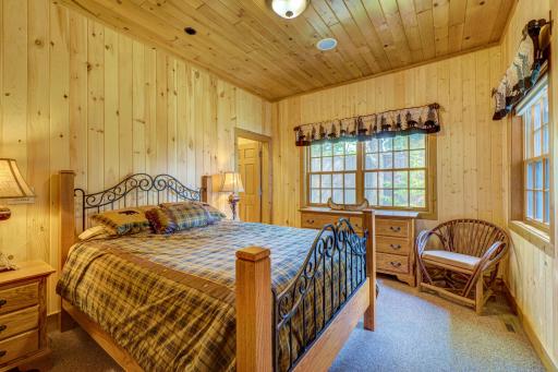 8622N Northwoods Trail, Hayward, WI 54843