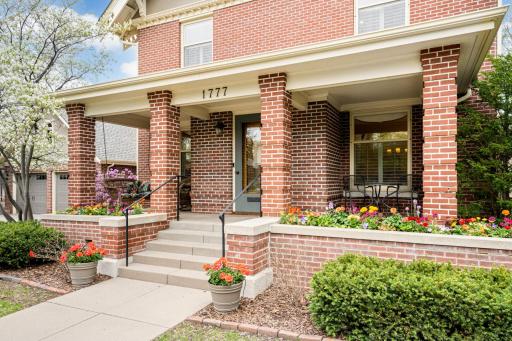 1777 Knox Avenue S, Minneapolis, MN 55403