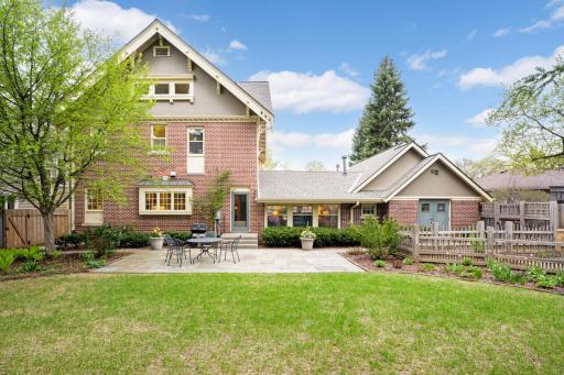 1777 Knox Avenue S, Minneapolis, MN 55403
