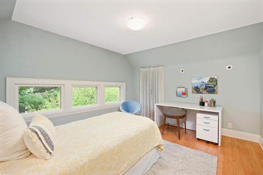 1777 Knox Avenue S, Minneapolis, MN 55403