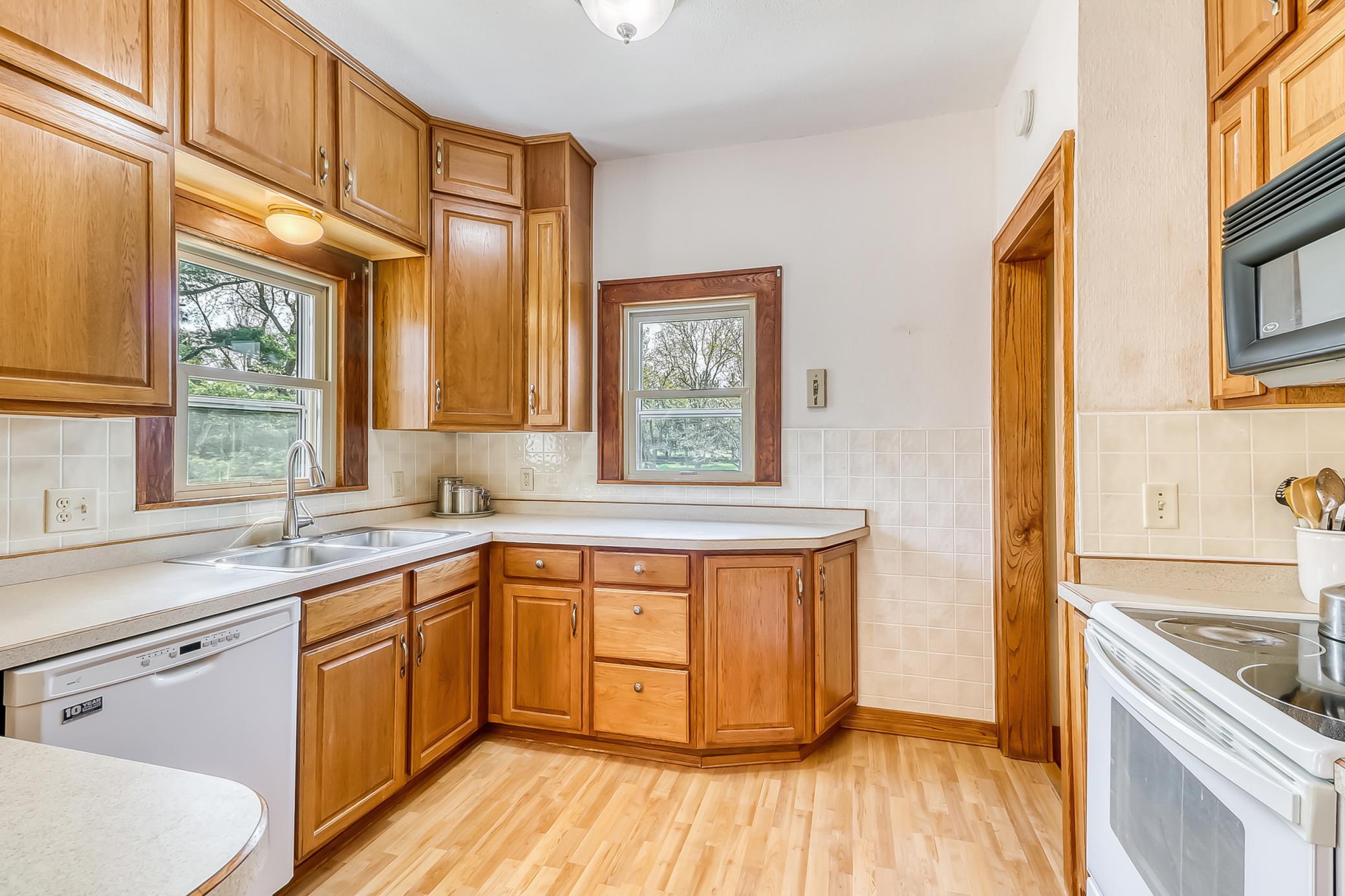 Kitchen1_2.jpg