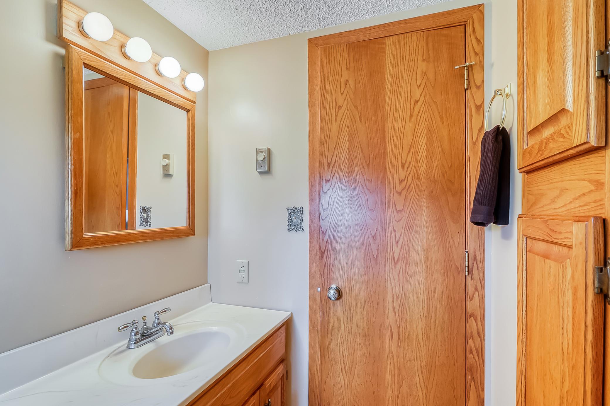 Upstairs Bathroom1_1.jpg