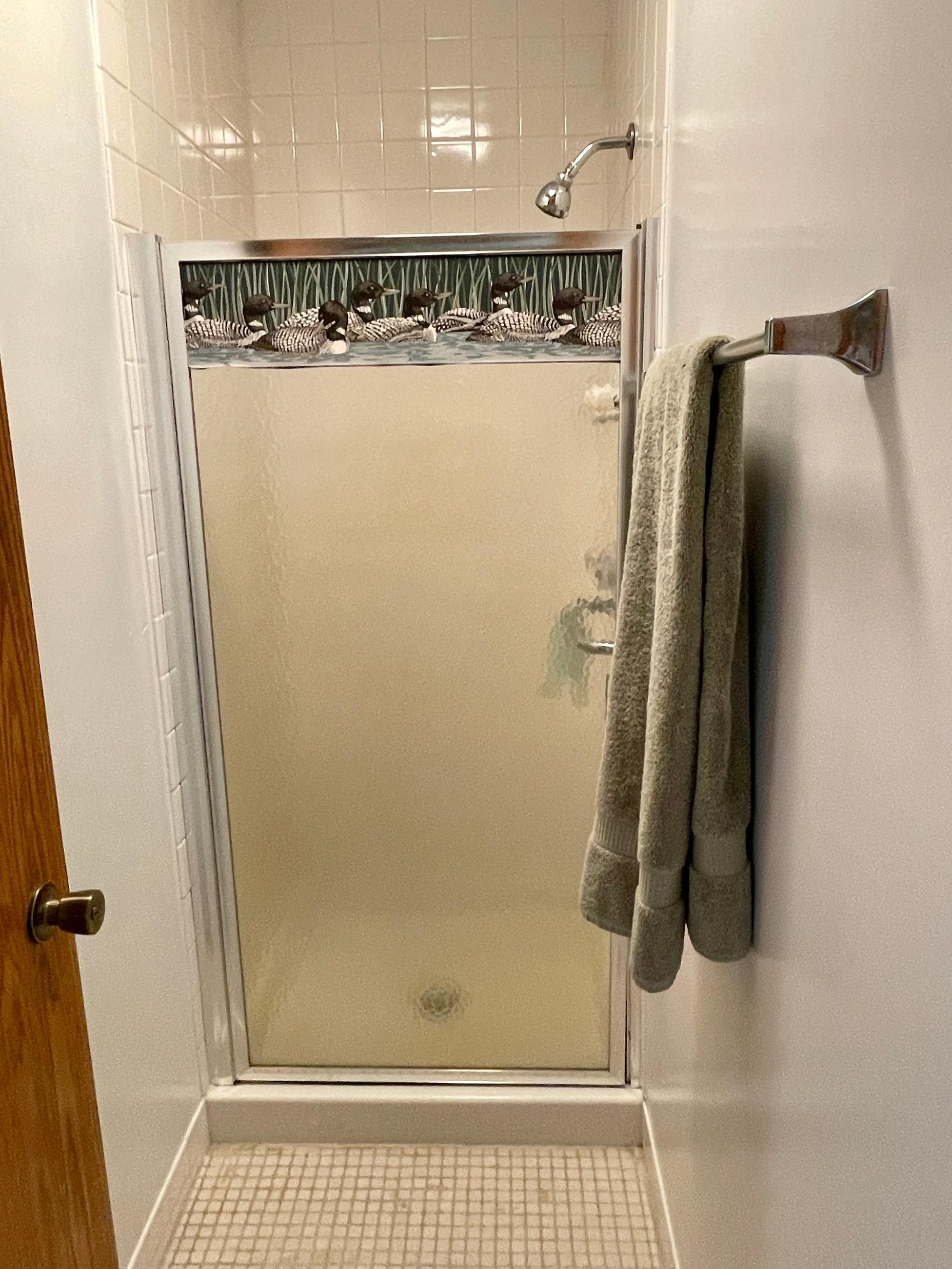 10-Bath 3 with shower (3).jpg