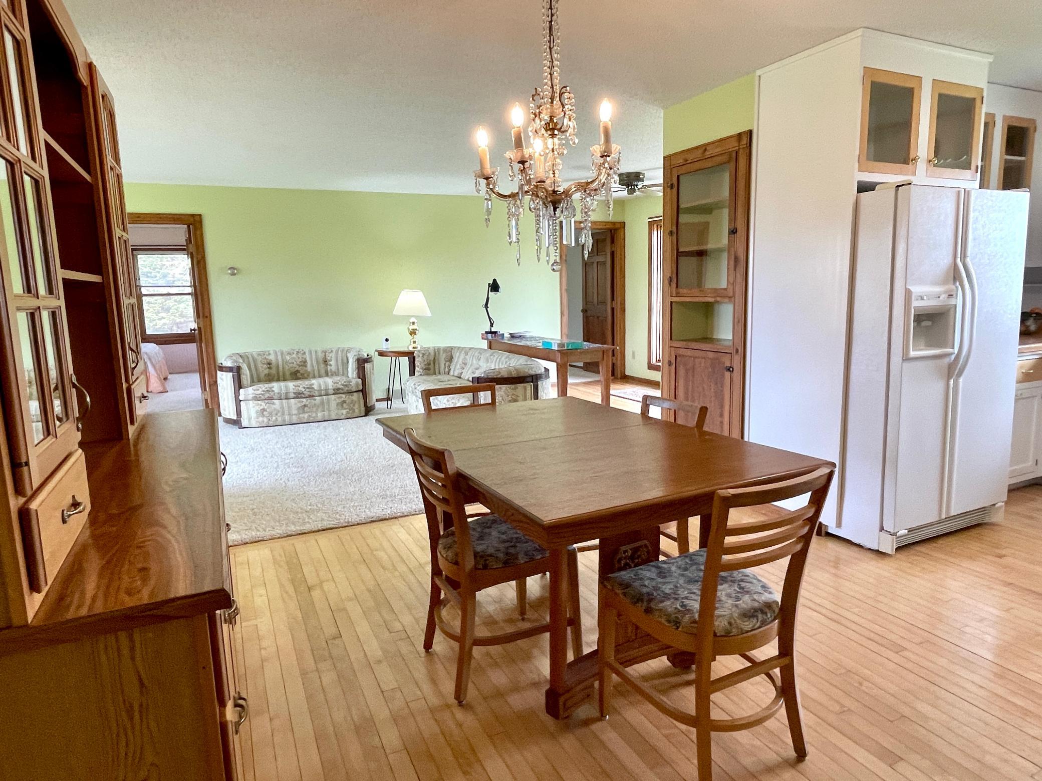 4-Dining room (4).jpg