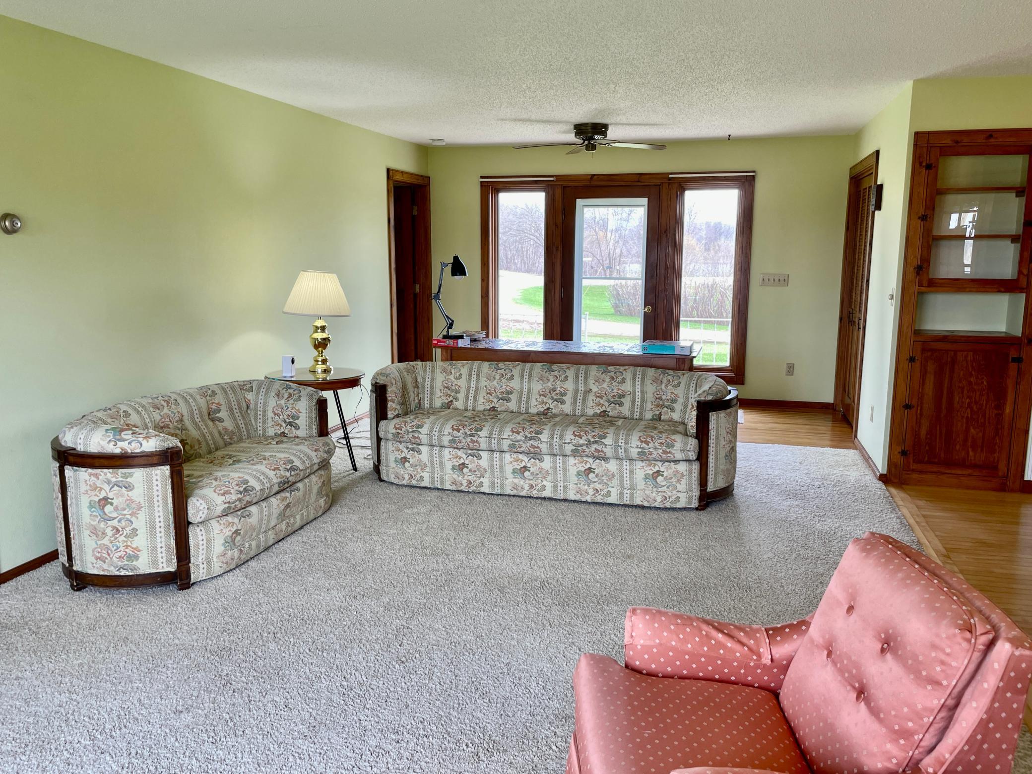 3-Living room (2).jpg