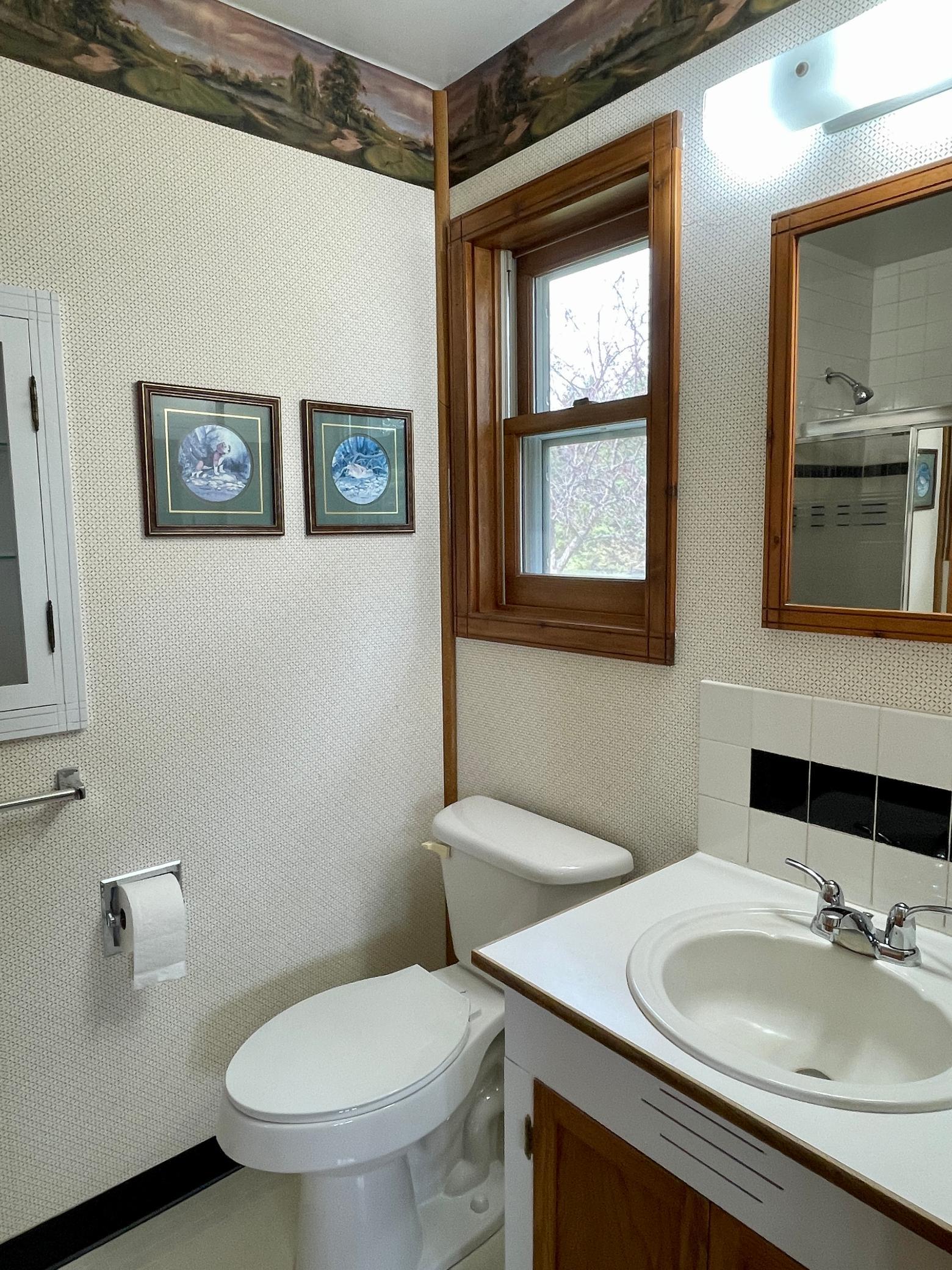 7-Bedroom 2 with attached full bath (3).jpg