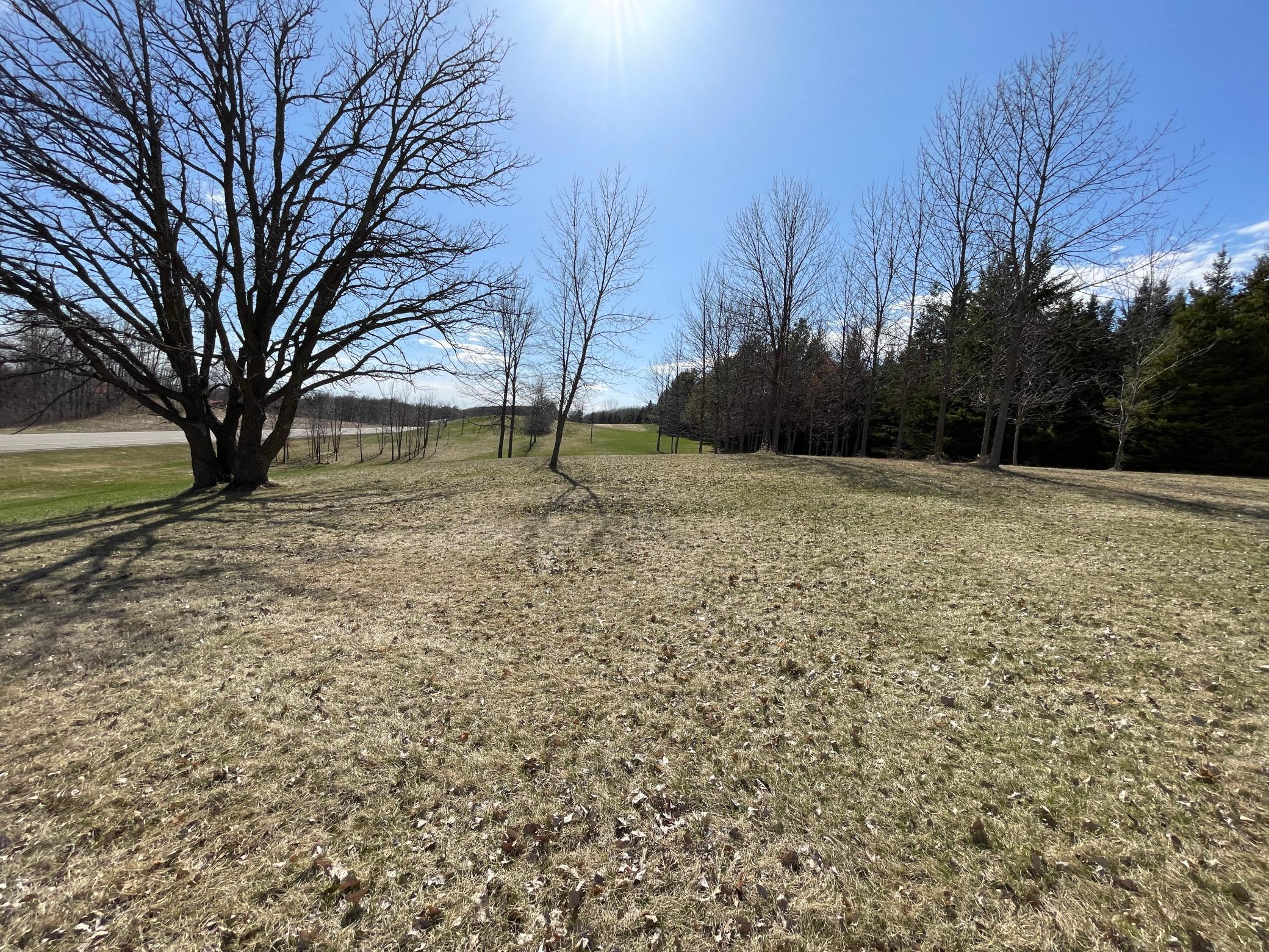 16-Beautiful land with walking trails (8).jpg