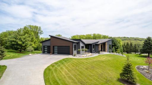 980 Historic Drive SW, Rochester, MN 55902