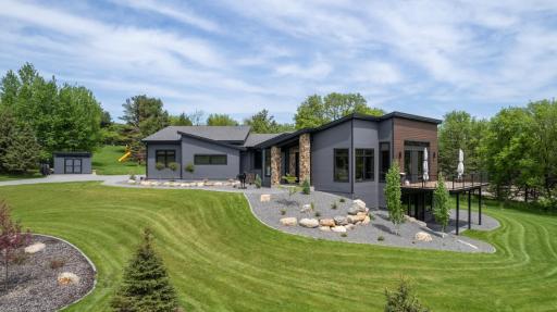 980 Historic Drive SW, Rochester, MN 55902