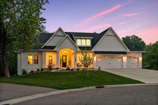 752 Summerbrooke Circle, Eagan, MN 55123