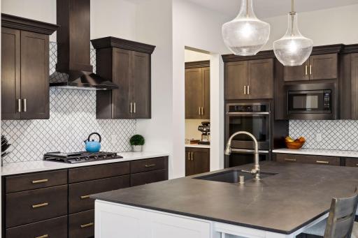 752 Summerbrooke Circle, Eagan, MN 55123