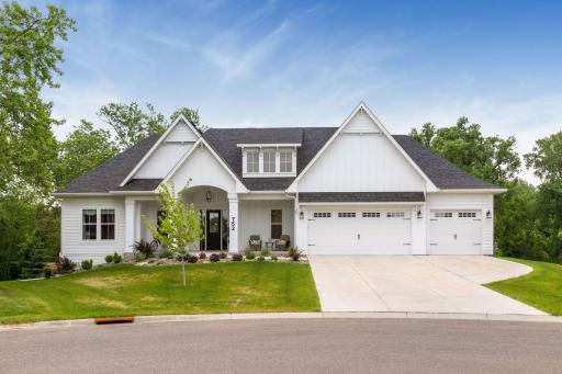 752 Summerbrooke Circle, Eagan, MN 55123
