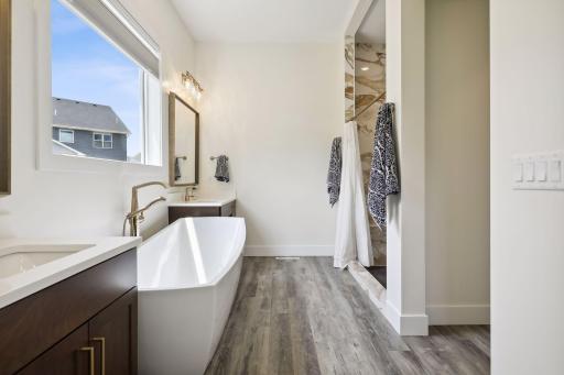 752 Summerbrooke Circle, Eagan, MN 55123