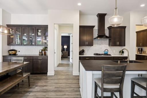 752 Summerbrooke Circle, Eagan, MN 55123