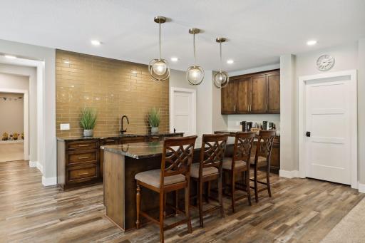 752 Summerbrooke Circle, Eagan, MN 55123