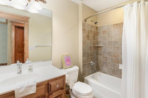 12711 Riverview Road, Eden Prairie, MN 55347
