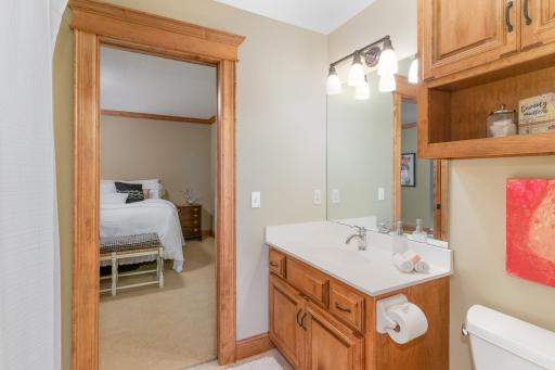 12711 Riverview Road, Eden Prairie, MN 55347