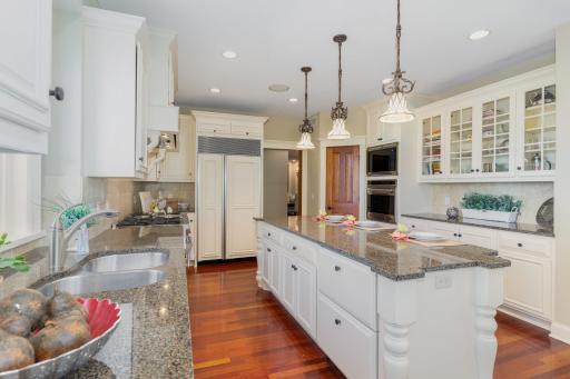 12711 Riverview Road, Eden Prairie, MN 55347