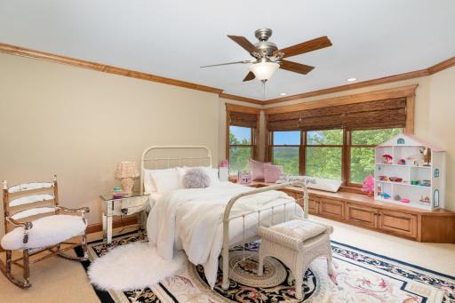 12711 Riverview Road, Eden Prairie, MN 55347