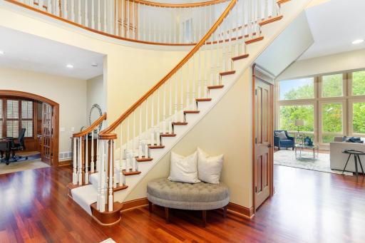 12711 Riverview Road, Eden Prairie, MN 55347