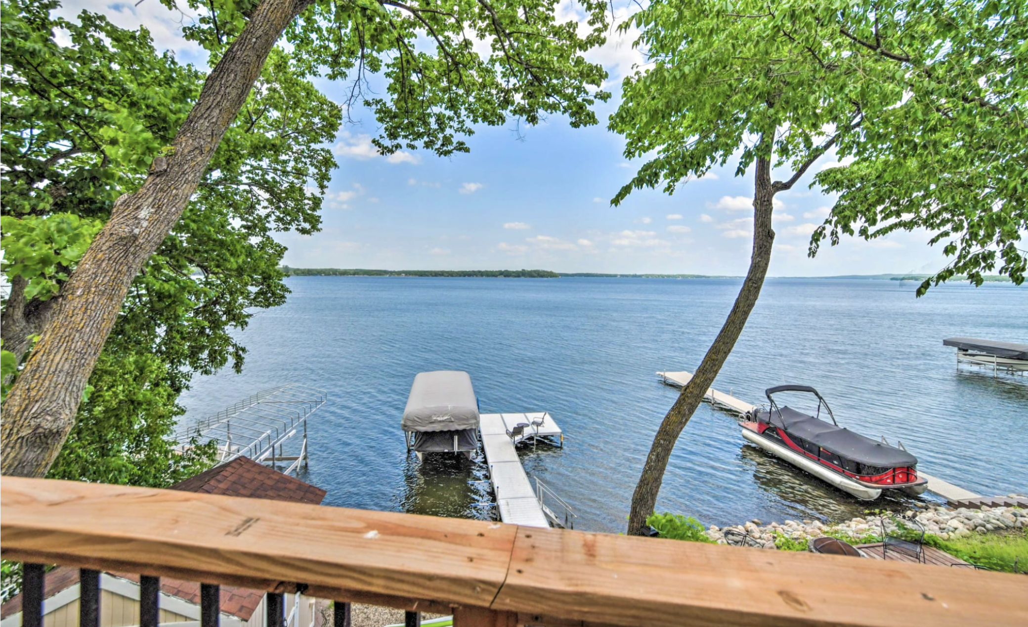lakeside deck 3.png