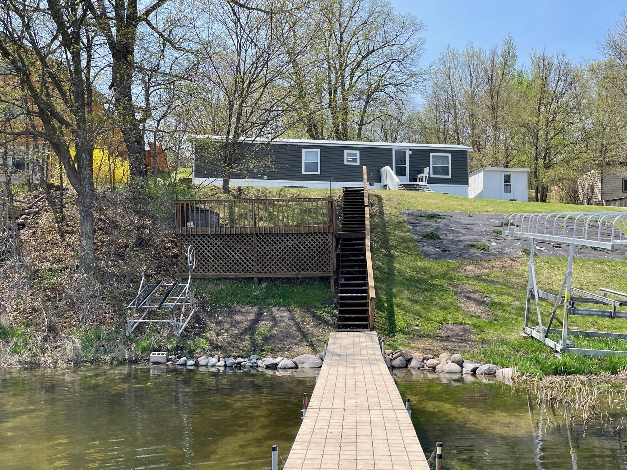 5-Lakeside of mobile home (2).jpg