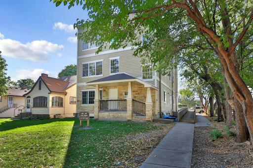 1716 Rollins Avenue SE, Minneapolis, MN 55414