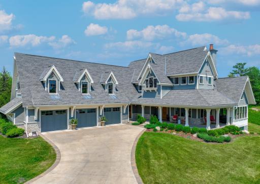 11 Crescent Lane, Saint Paul, MN 55127