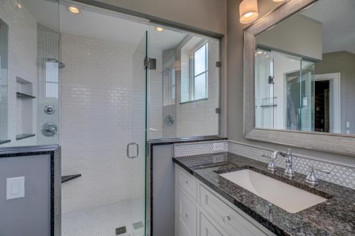 11 Crescent Lane, Saint Paul, MN 55127