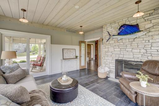11 Crescent Lane, Saint Paul, MN 55127