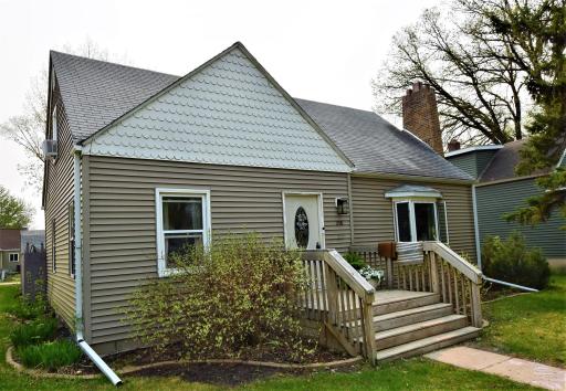 316 Crocker Avenue N, Thief River Falls, MN 56701