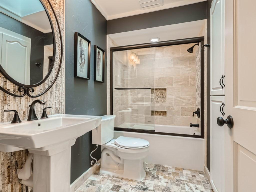 Bedroom 4 Private Bath