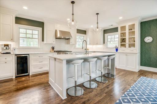 5232 Duncraig Road, Edina, MN 55436