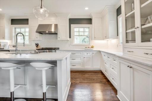5232 Duncraig Road, Edina, MN 55436