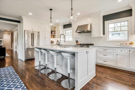 5232 Duncraig Road, Edina, MN 55436