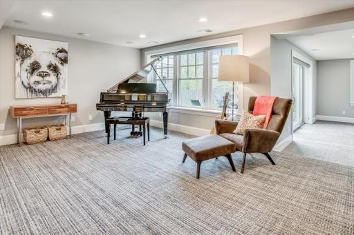 5232 Duncraig Road, Edina, MN 55436