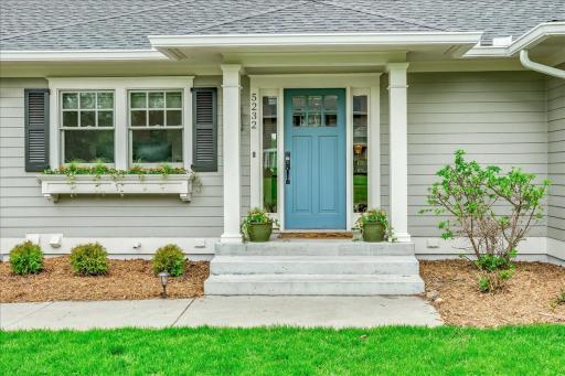 5232 Duncraig Road, Edina, MN 55436