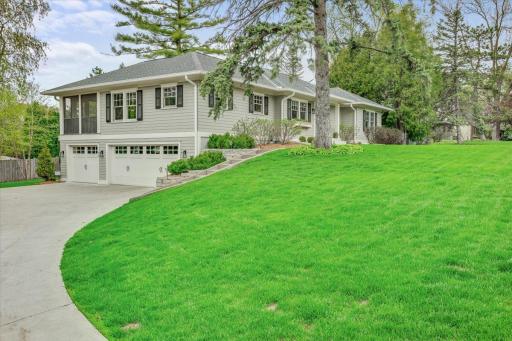 5232 Duncraig Road, Edina, MN 55436