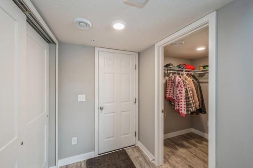 Better-than-new construction with smart home features controlled by your cell phone. It's ready to move in and enjoy. Come explore all of the possibilities!