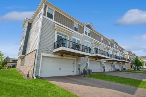 As an end unit in this building, you have more square footage than your neighbor. Snow removal and lawn care are taken care of by the association so you can focus on other things you enjoy.