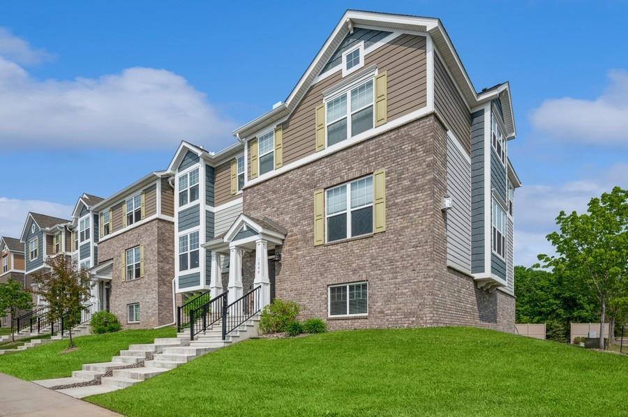 Welcome home to the Riverwalk community in Anoka! Simplify your life and have more time for the things that bring you joy with townhome living.