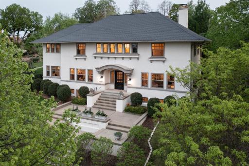 57 Groveland Terrace, Minneapolis, MN 55403