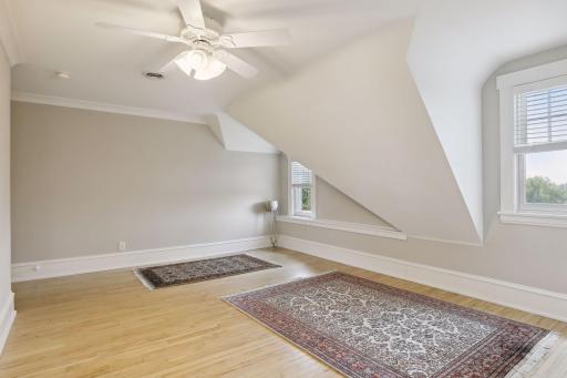 772 Linwood Avenue, Saint Paul, MN 55105
