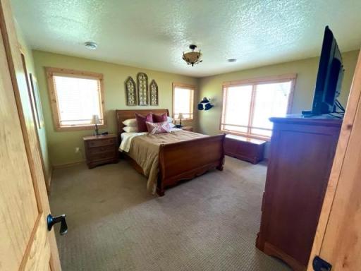36595 Daybreak Drive, Cohasset, MN 55721