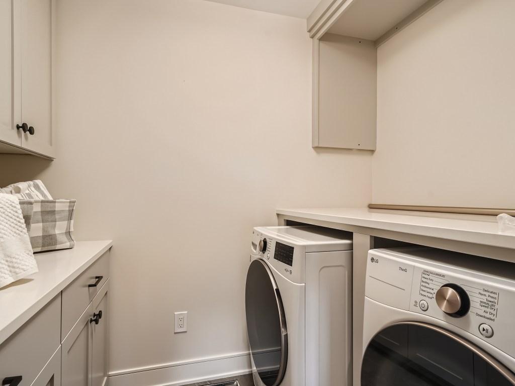 36 2nd Floor Laundry Room.jpg