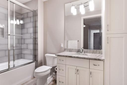 935 Lake Street E, 303, Wayzata, MN 55391